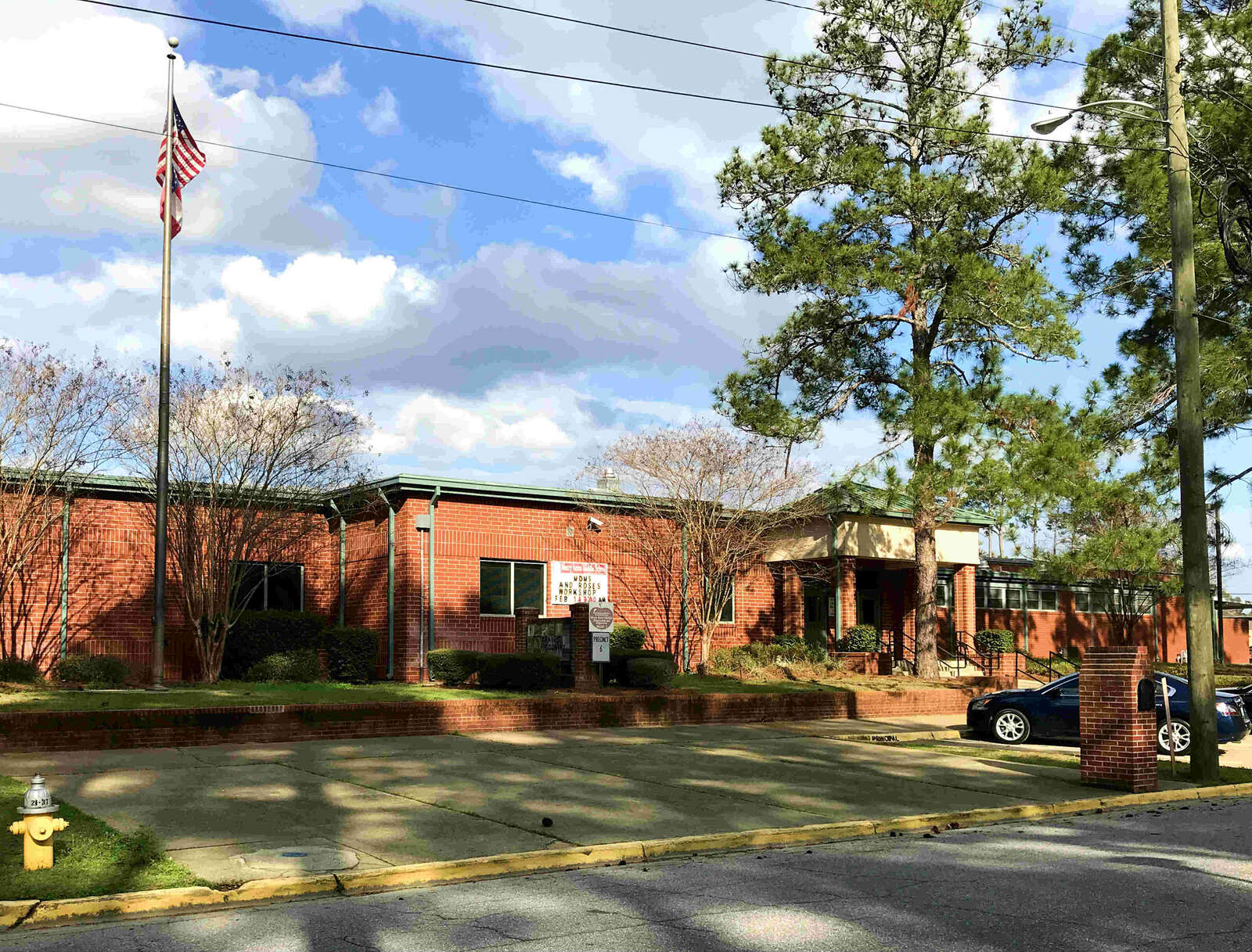 Merry Acres Middle School in Albany Georgia Hero Image