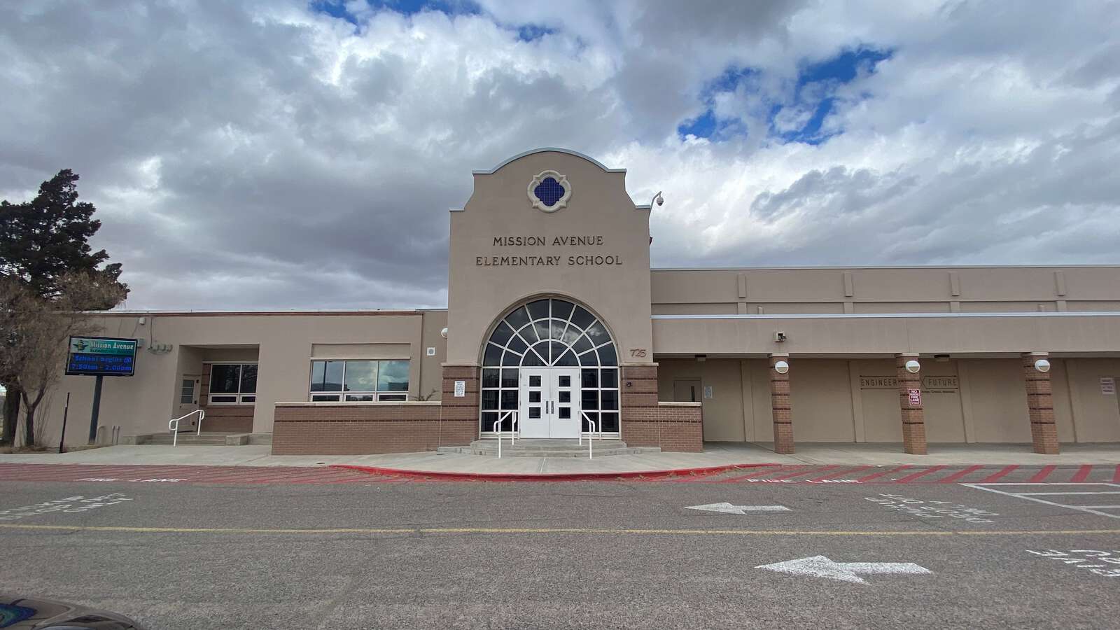 Mission Avenue STEM Magnet School in Albuquerque New Mexico Hero Image