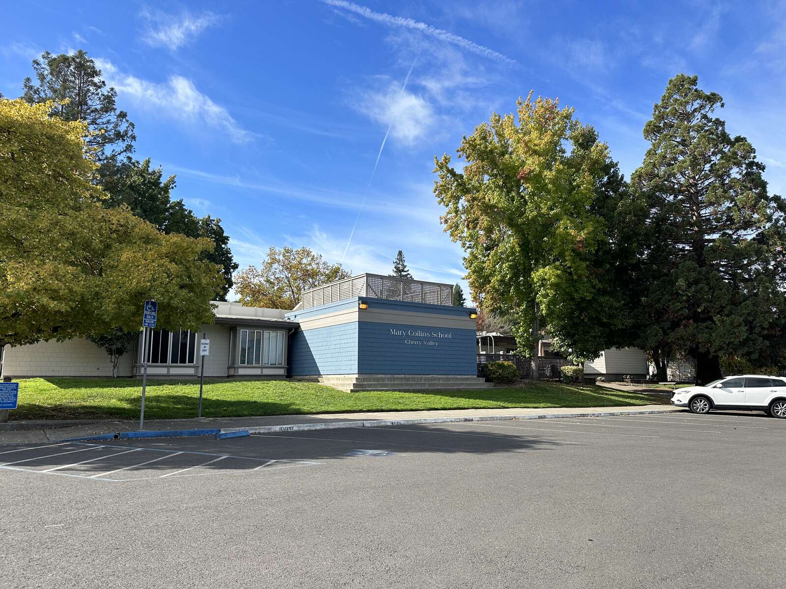 Mary Collins Charter School in Petaluma California Hero Image