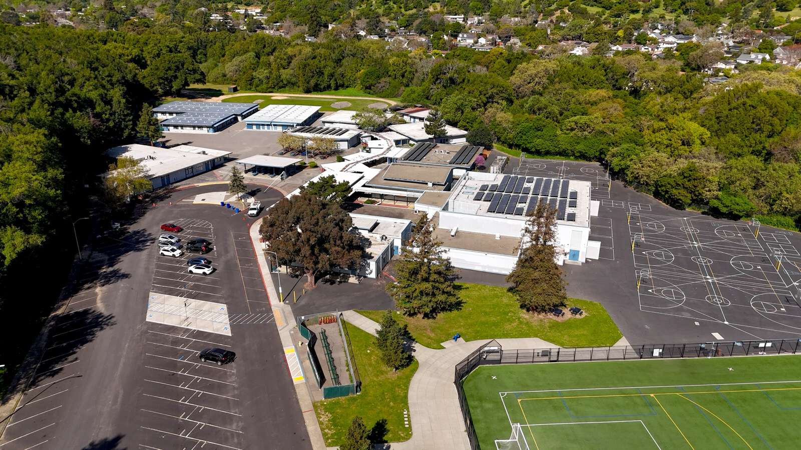 Miller Creek Middle School in San Rafael California Hero Image