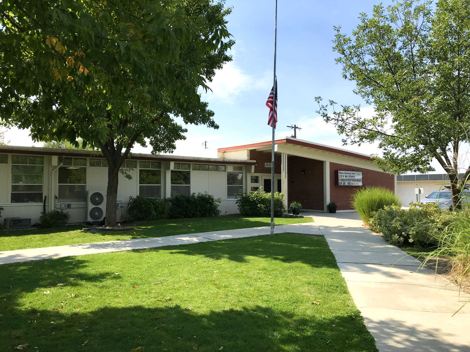 Monroe Elementary School in Boise Idaho Hero Image