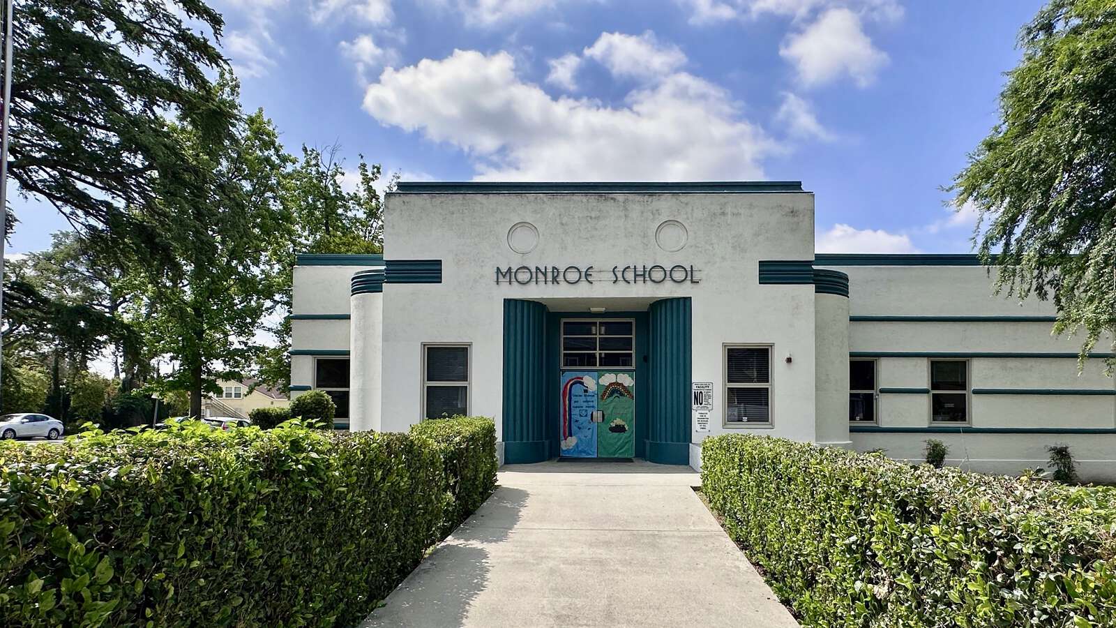 Monroe Elementary School in Monrovia California Hero Image
