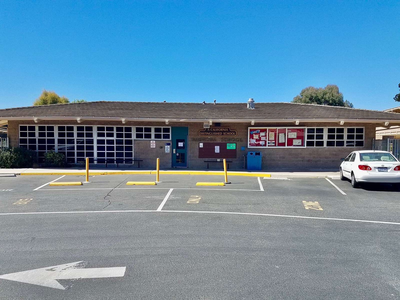 Madrona Academy in Thousand Oaks California Hero Image