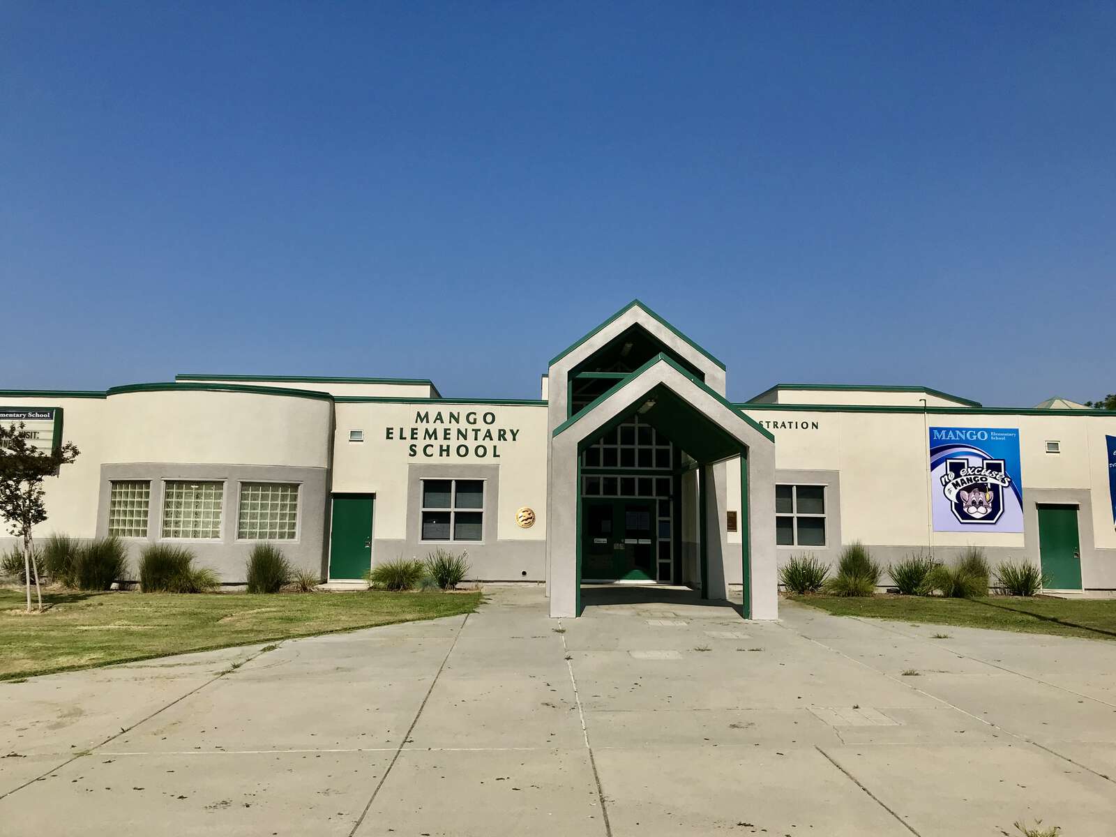 Mango Elementary School in Fontana California Hero Image