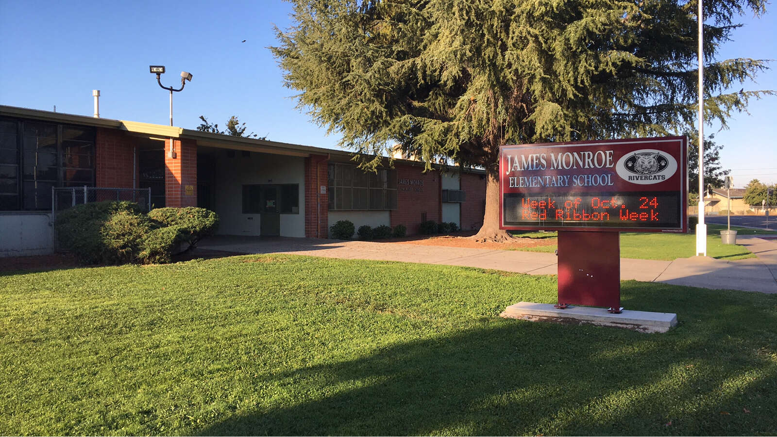 Monroe Elementary School in Stockton California Hero Image