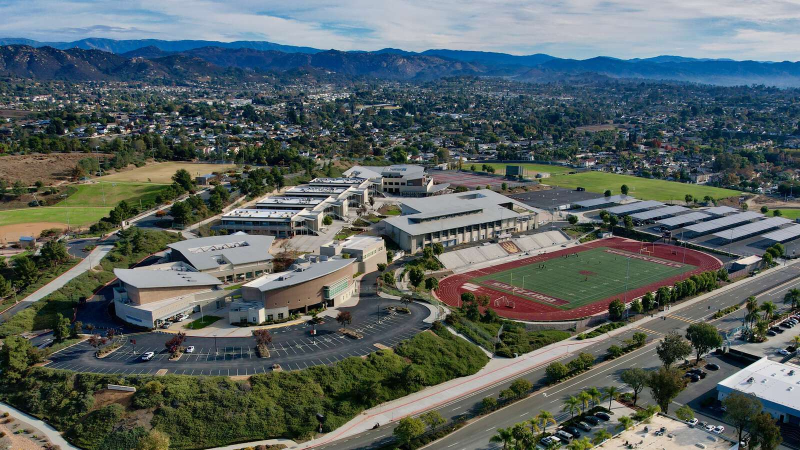 Mission Hills High School in San Marcos California Hero Image