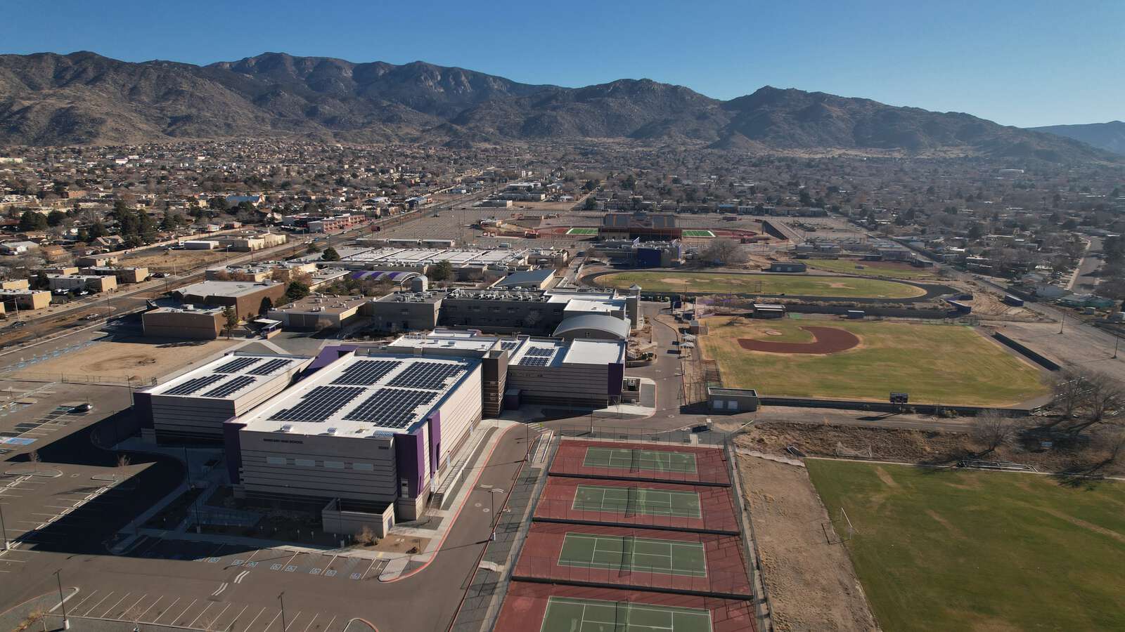 Manzano High School in Albuquerque New Mexico Hero Image