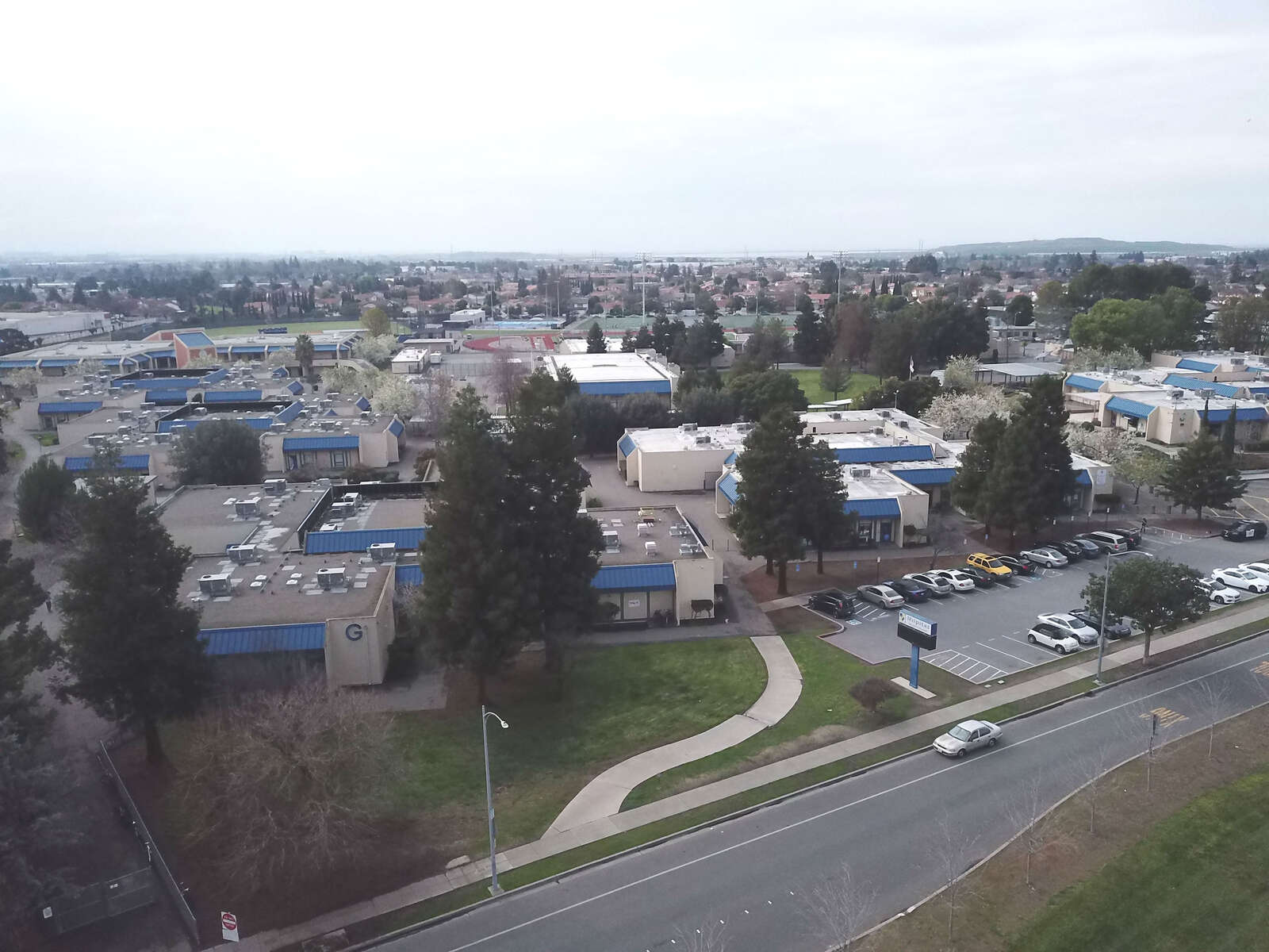 Milpitas High School in Milpitas California Hero Image