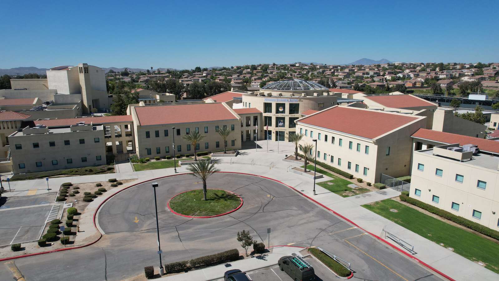 Martin Luther King High School in Riverside California Hero Image