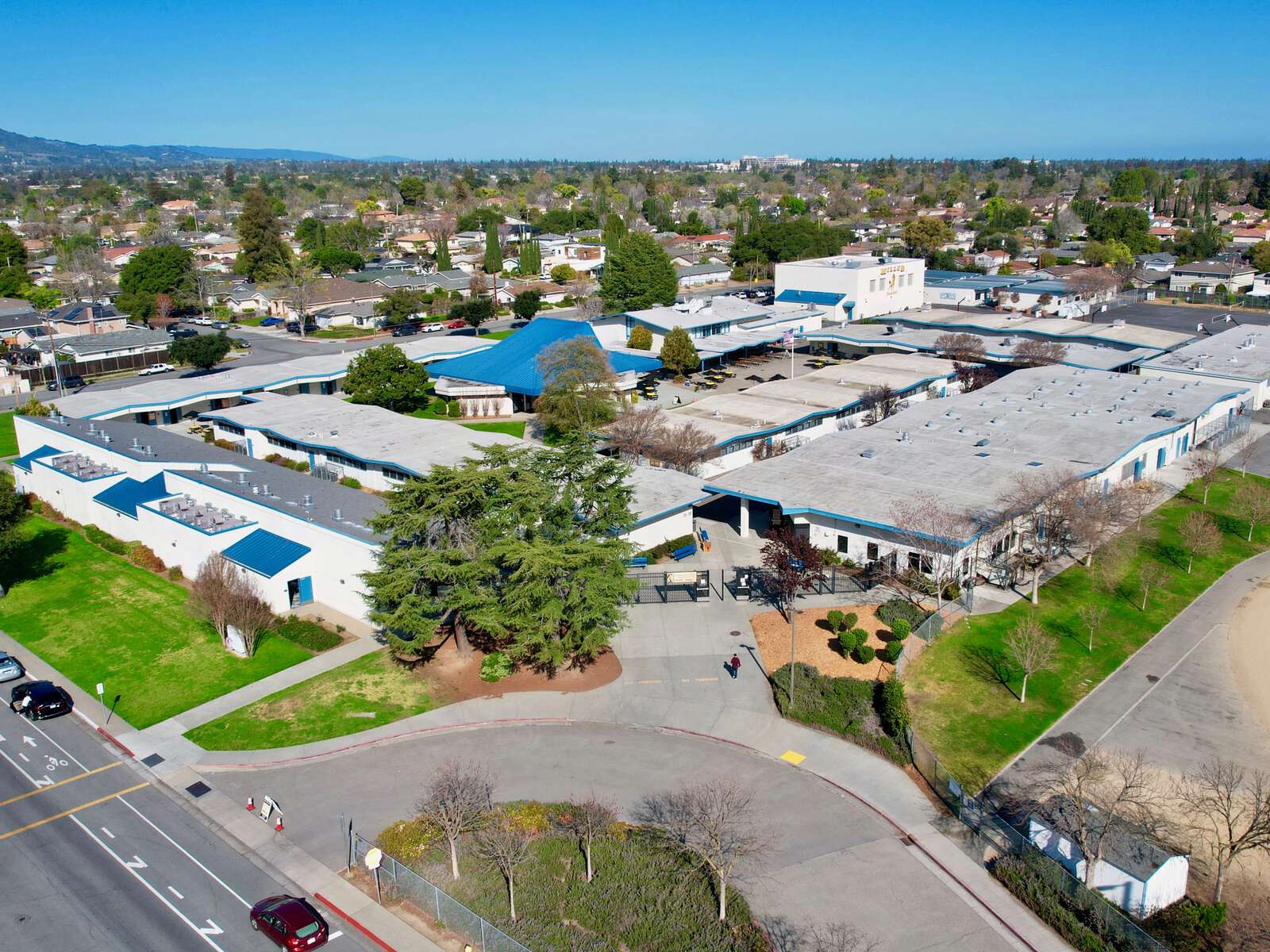 Miller Middle School in San Jose California Hero Image