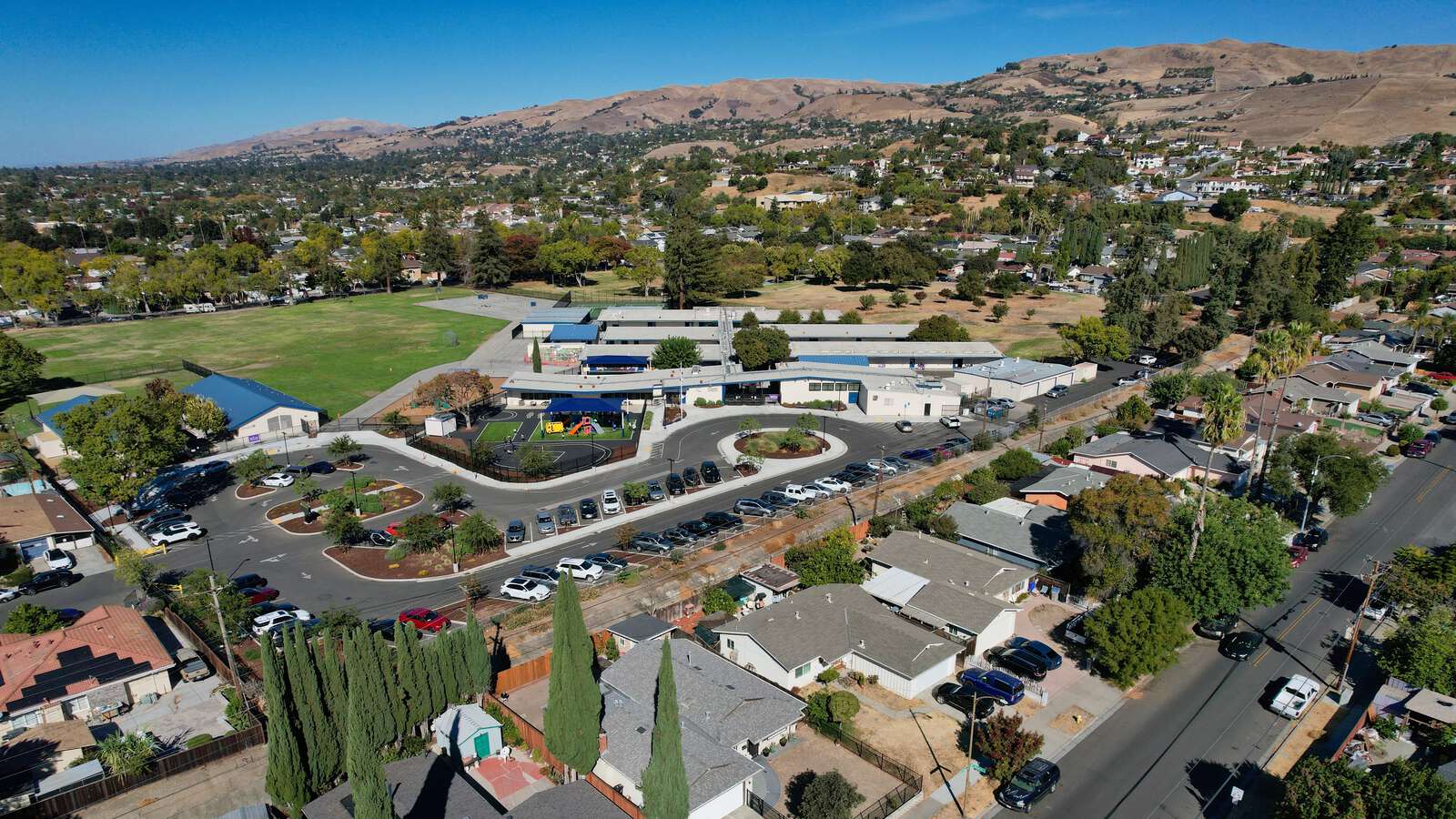 Mount Pleasant Elementary School in San Jose California Hero Image