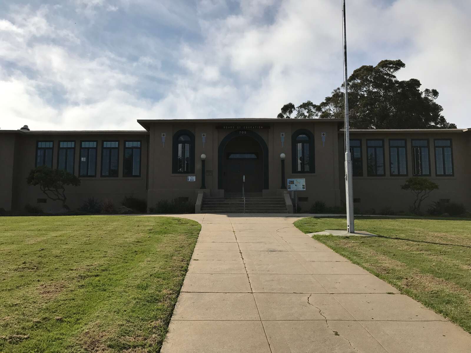 Monterey Peninsula Unified School District in Monterey California Hero Image