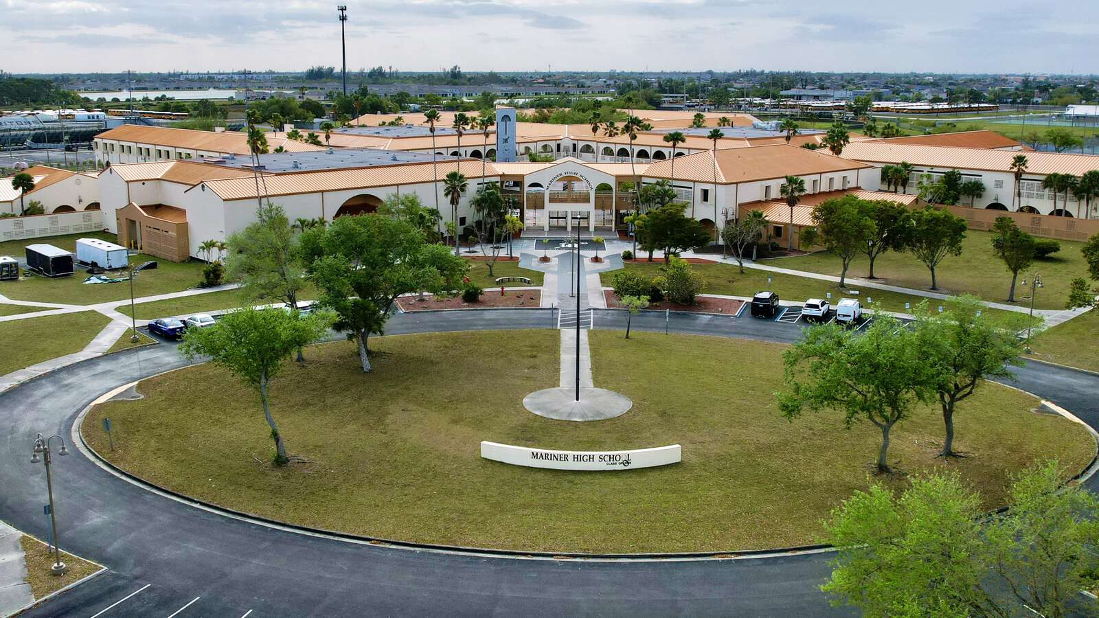 Mariner High School in Cape Coral Florida Hero Image