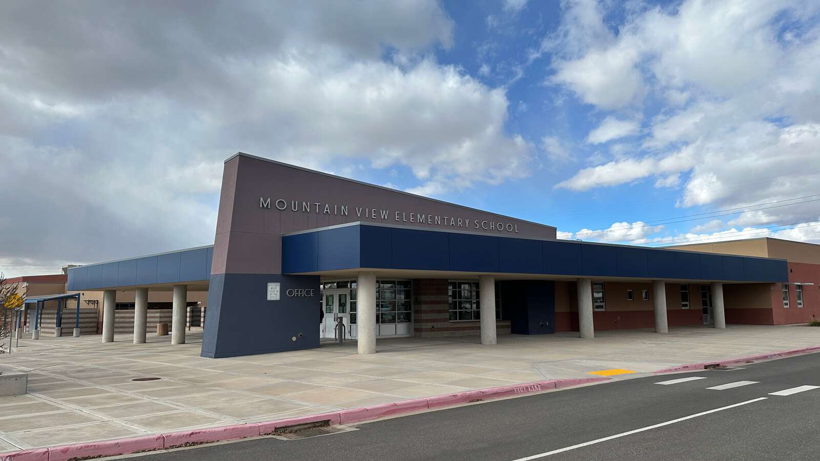 Mountain View Elementary School in Albuquerque New Mexico Hero Image