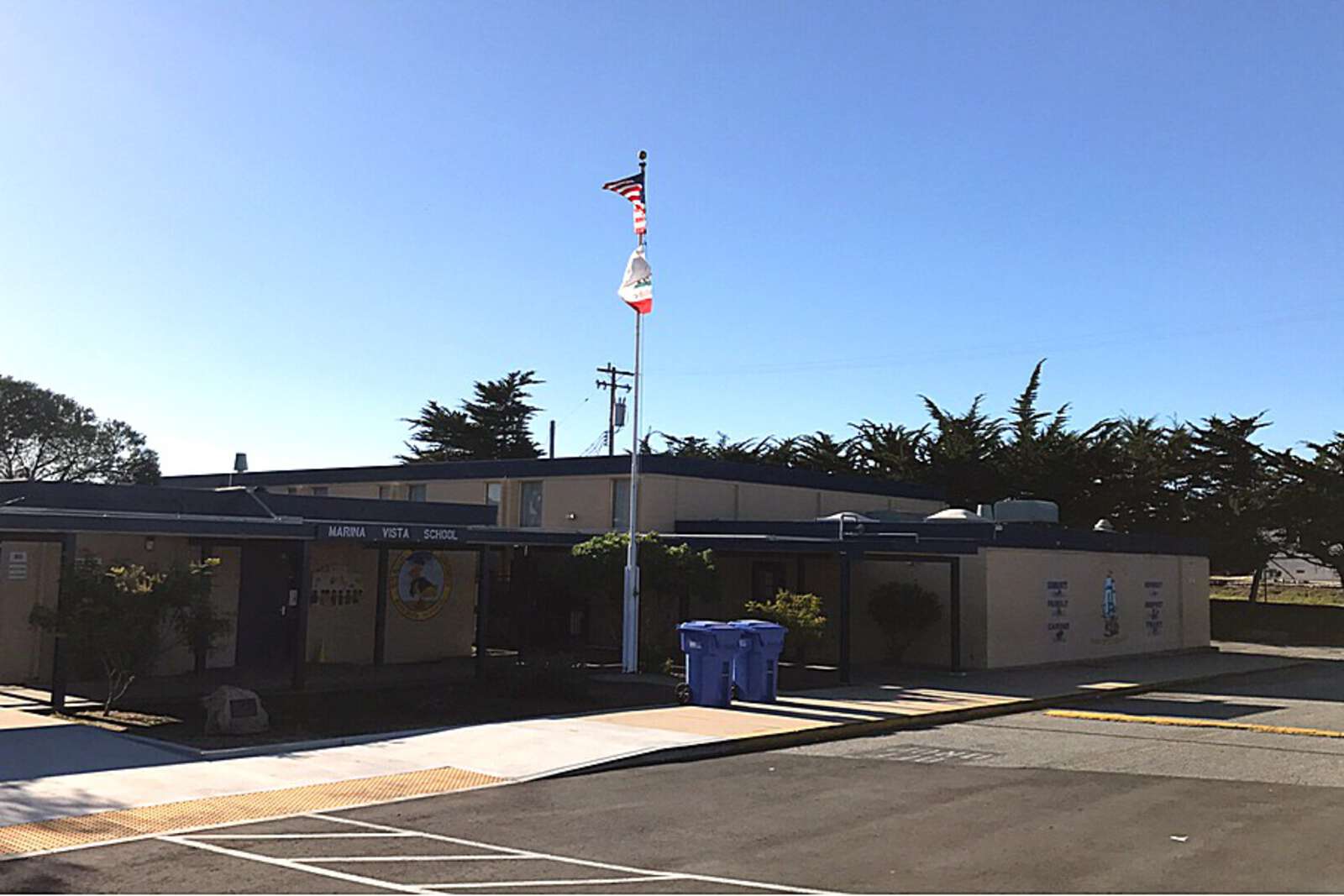 Marina Vista Elementary in Marina California Hero Image