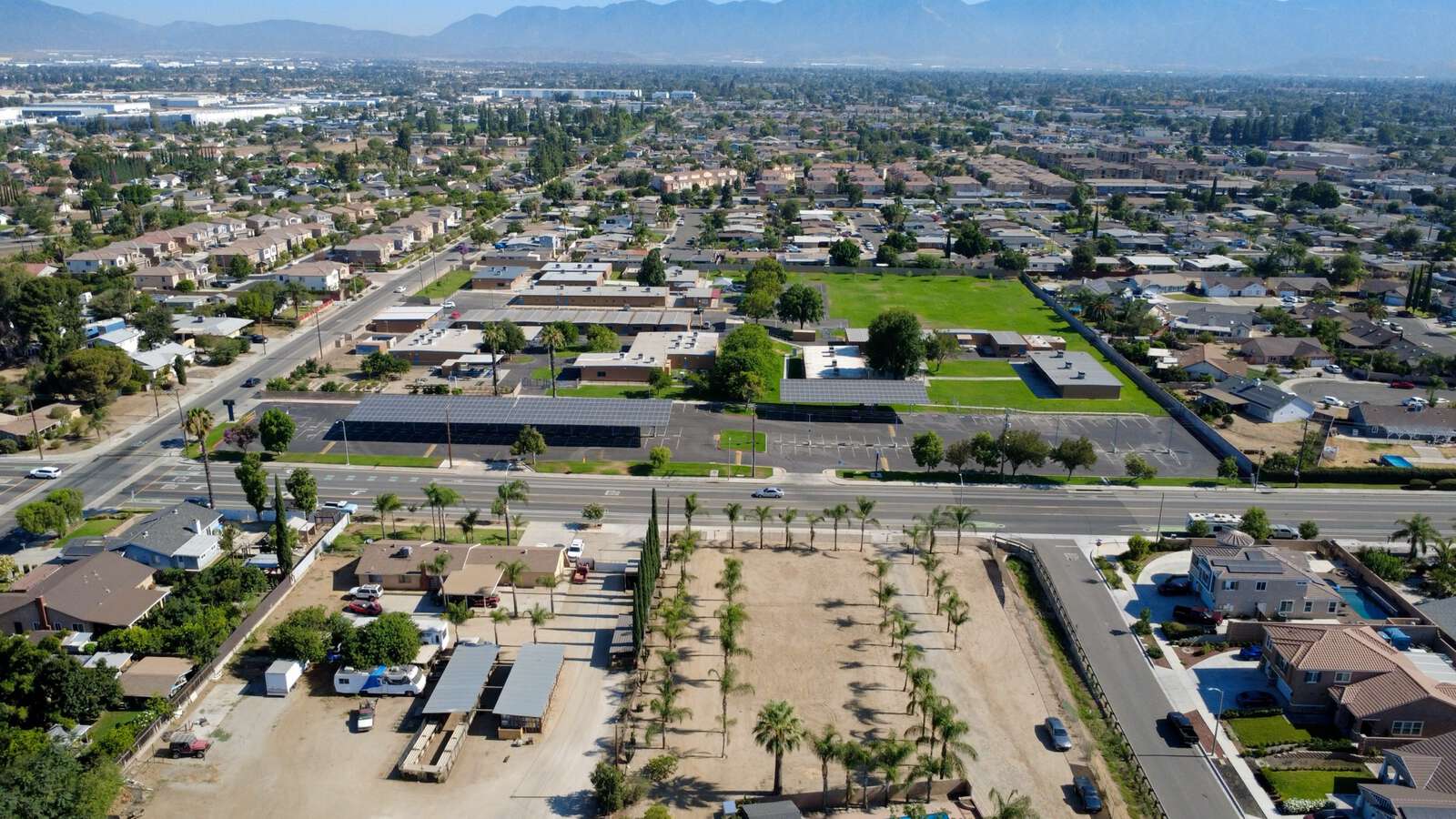 Milor/Zupanic High School in Rialto California Hero Image