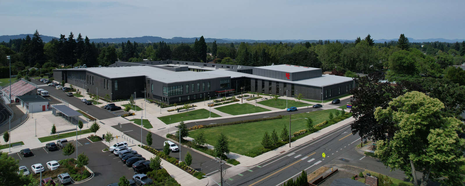 North Eugene High School in Eugene Oregon Hero Image