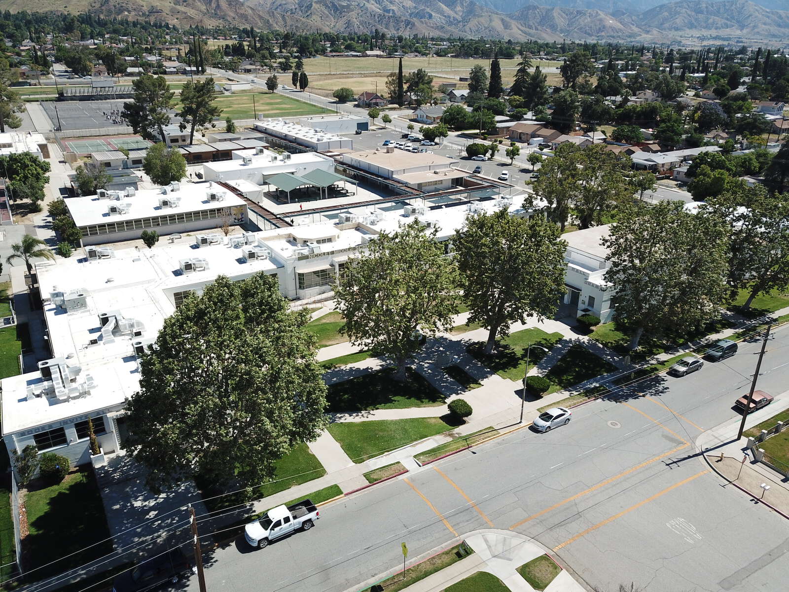 Nicolet Middle School in Banning California Hero Image