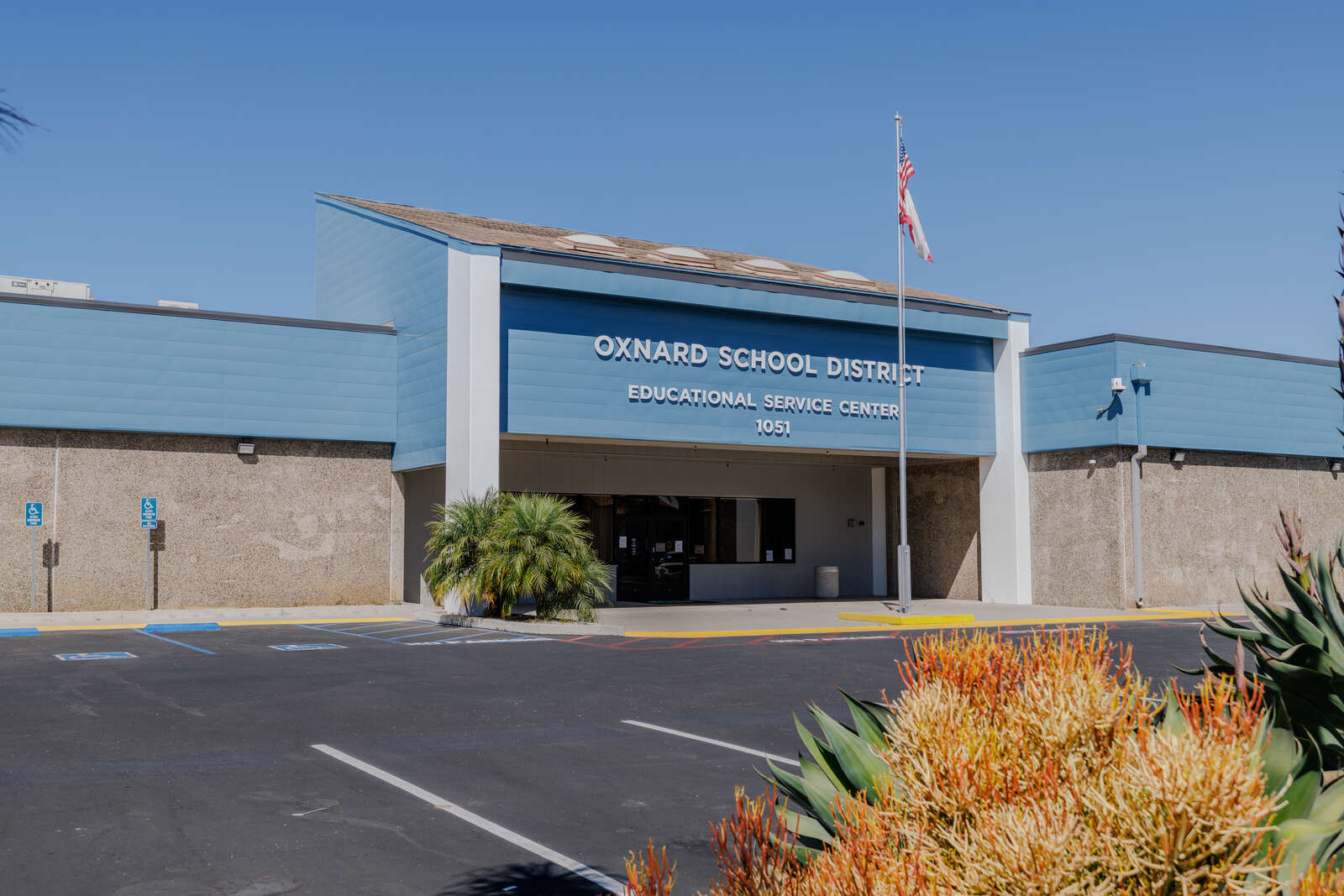 Oxnard School District in Oxnard California Hero Image