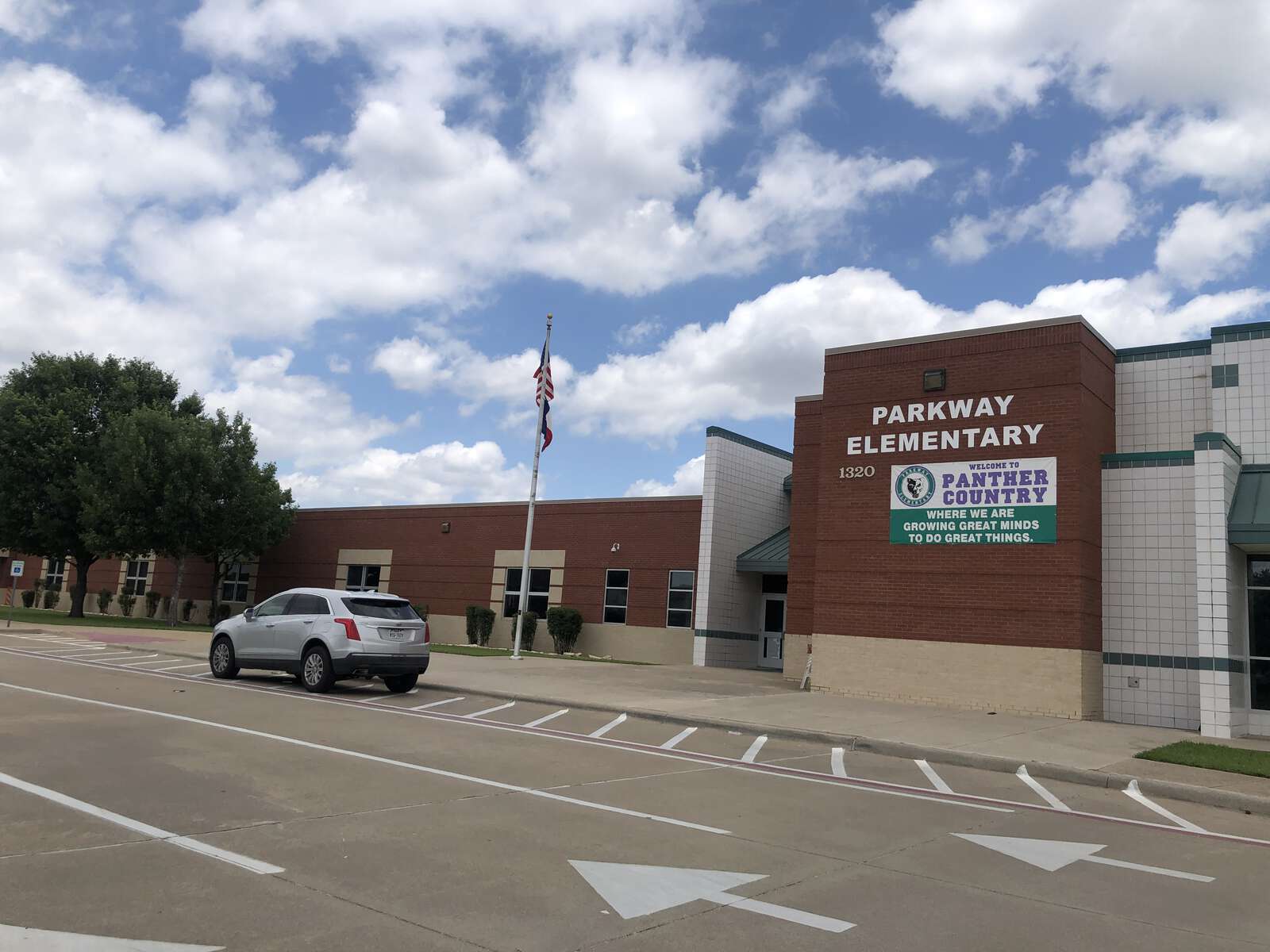 Parkway Elementary in Fort Worth Texas Hero Image