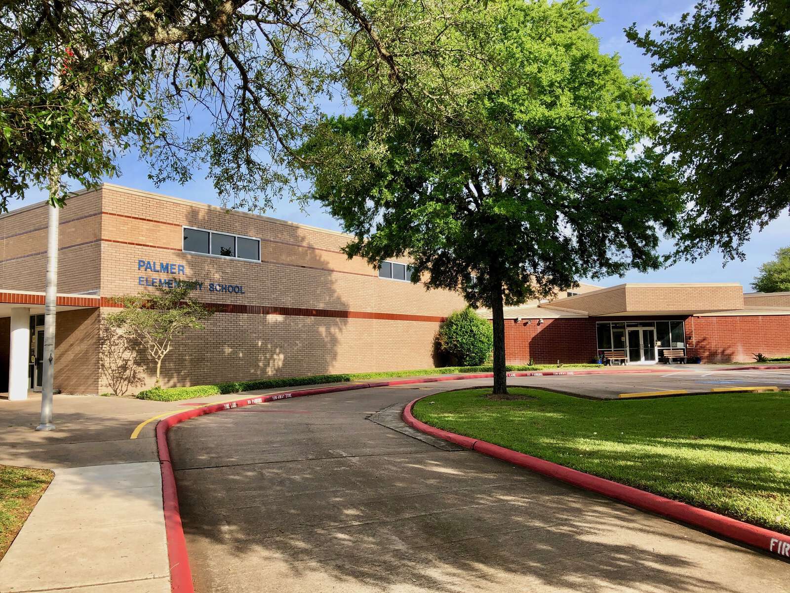 Palmer Elementary School in Missouri City Texas Hero Image
