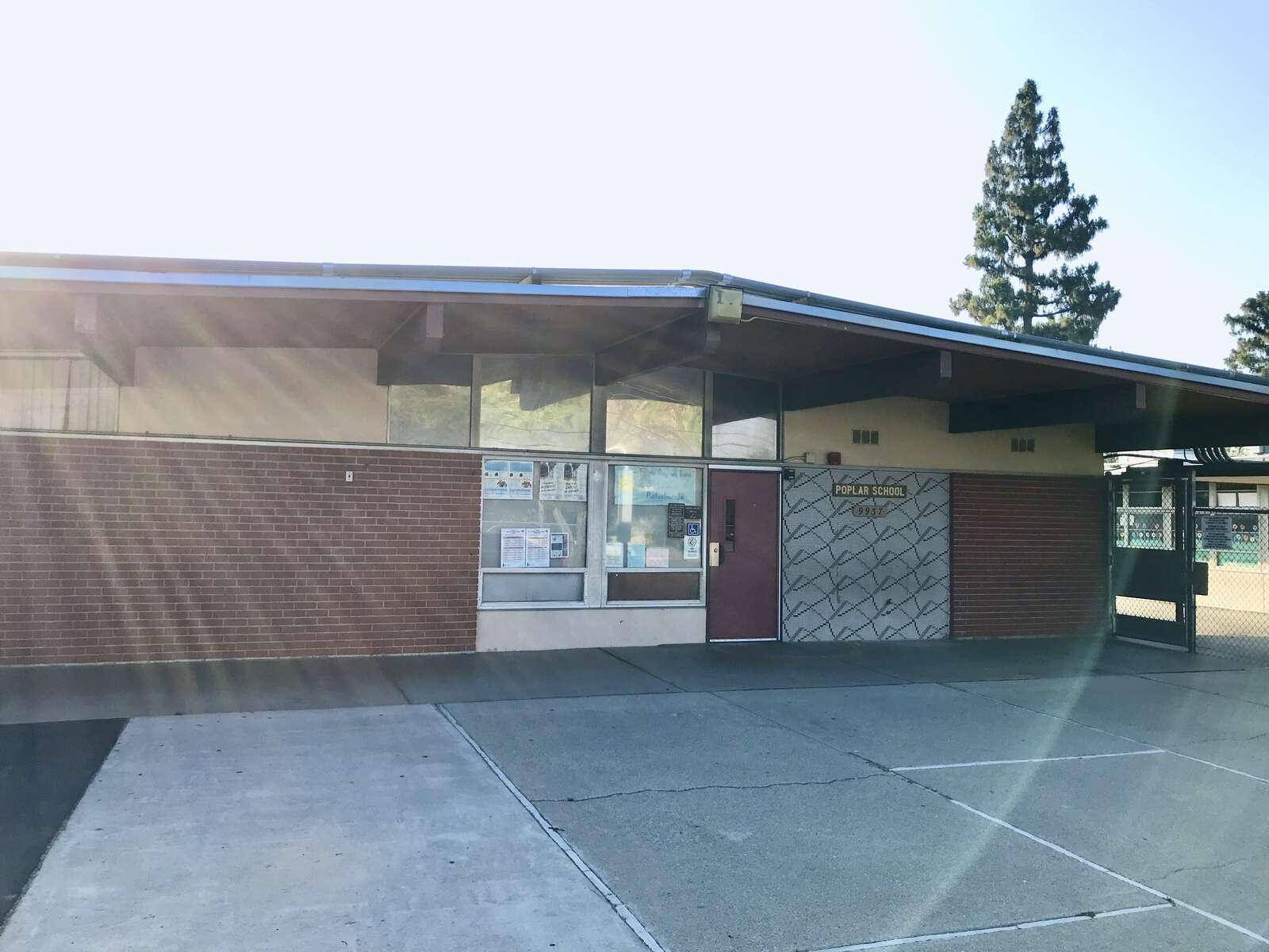 Poplar Elementary School in Fontana California Hero Image