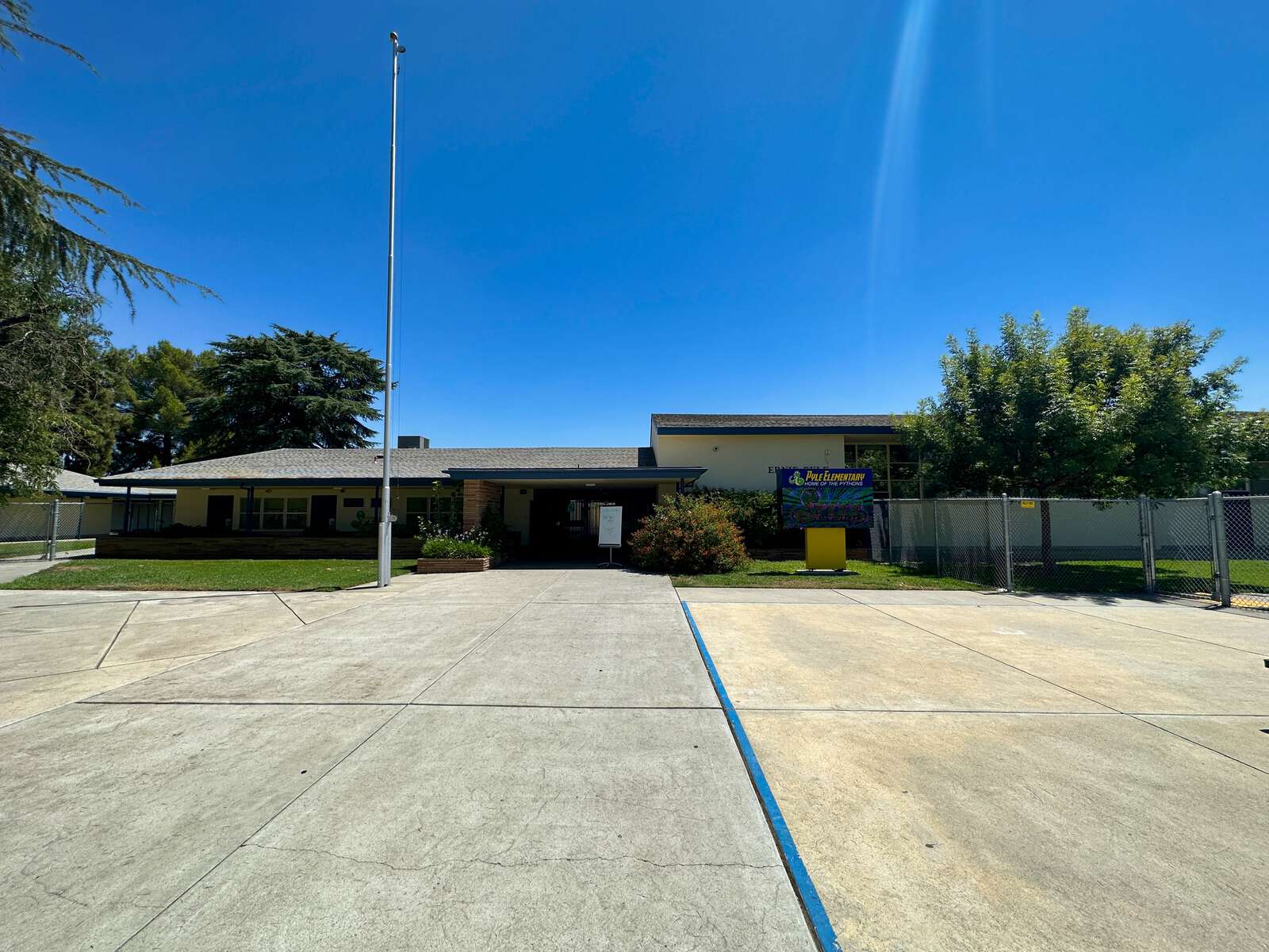 Pyle Elementary School in Fresno California Hero Image