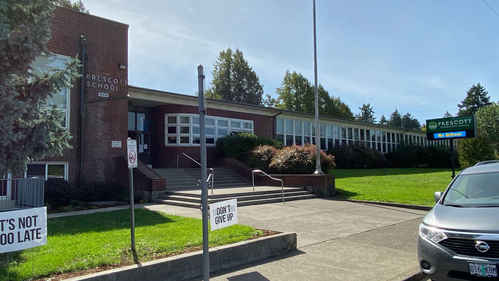 Prescott Elementary School in Portland Oregon Hero Image