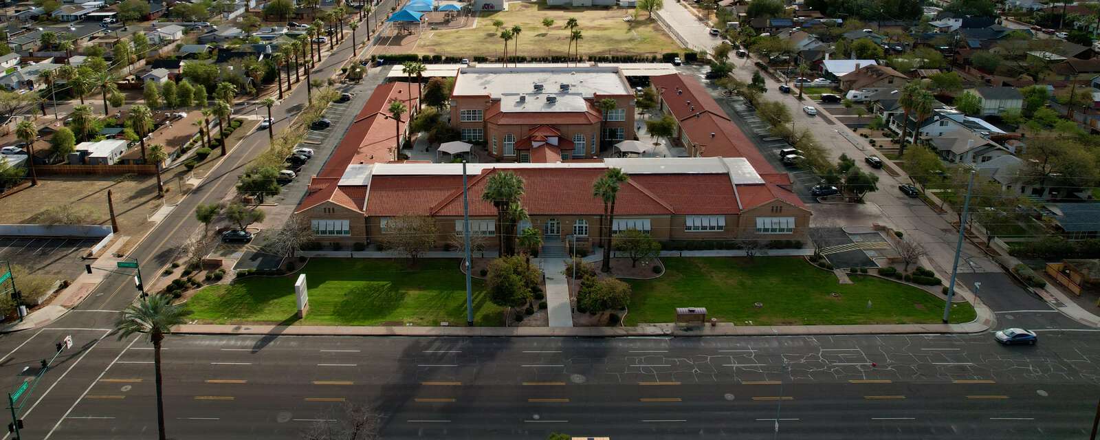 Phoenix Elementary School District #1 in Phoenix Arizona Hero Image