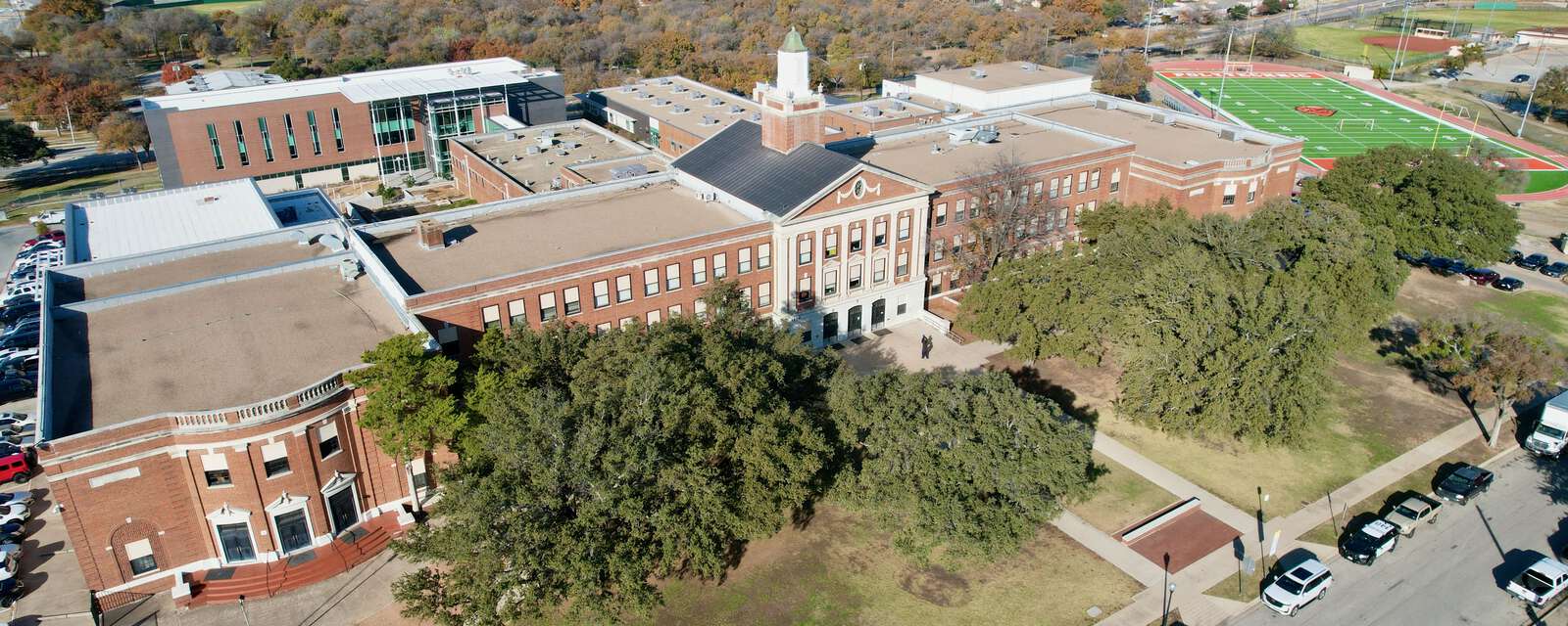 Polytechnic High School in Fort Worth Texas Hero Image