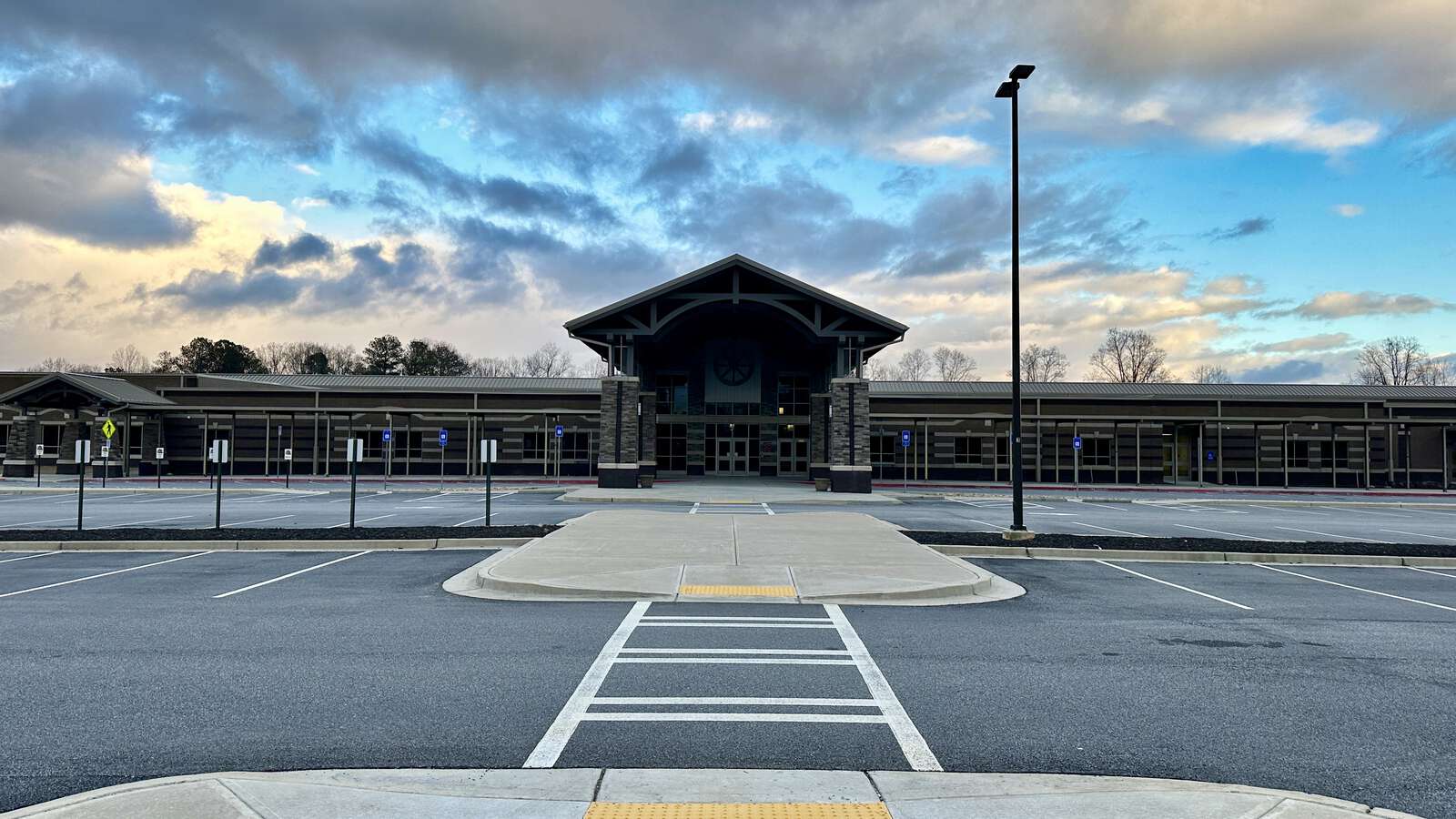 Poole's Mill Elementary School in Cumming Georgia Hero Image