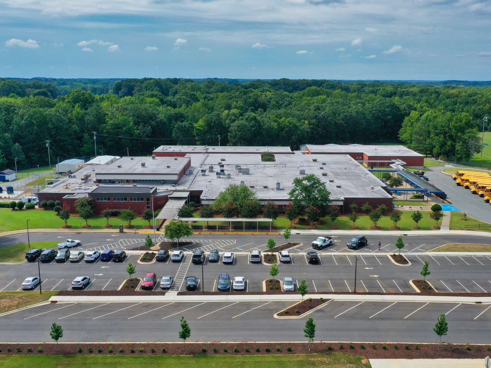 Parkwood Middle School in Monroe North Carolina Hero Image