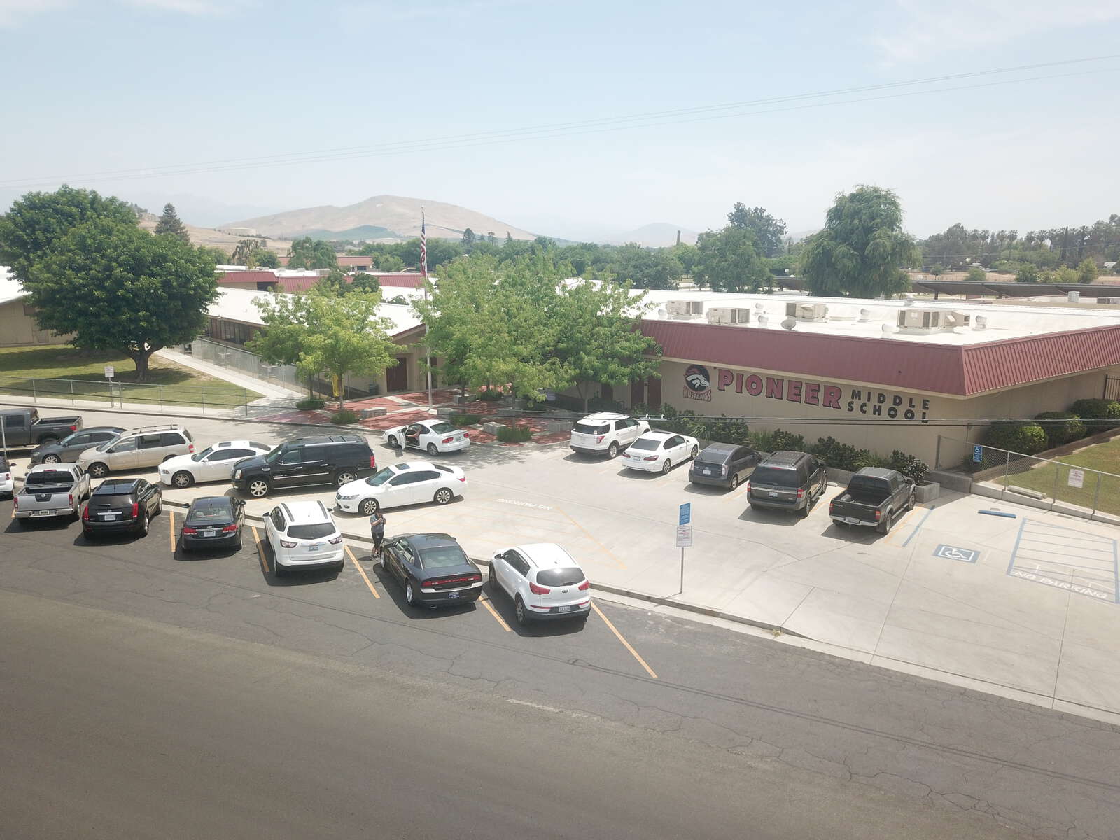 Pioneer Middle School in Porterville California Hero Image