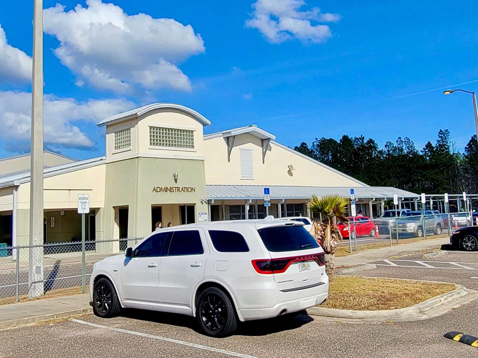 Plantation Oaks Elementary School in Orange Park Florida Hero Image