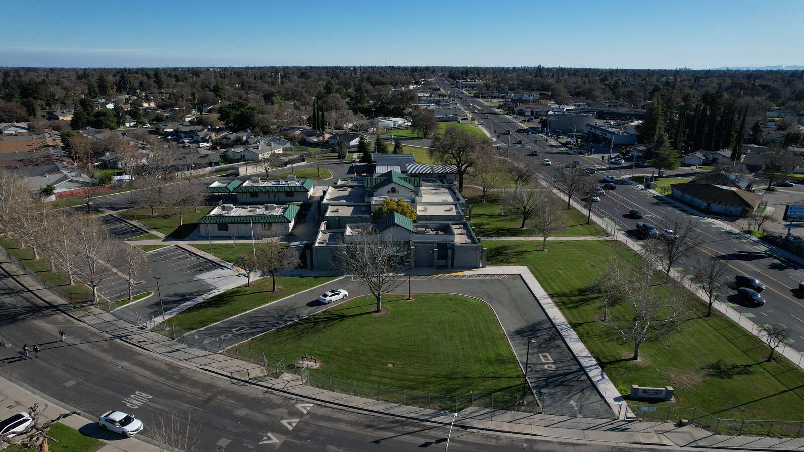 Plaza Robles High School in Stockton California Hero Image