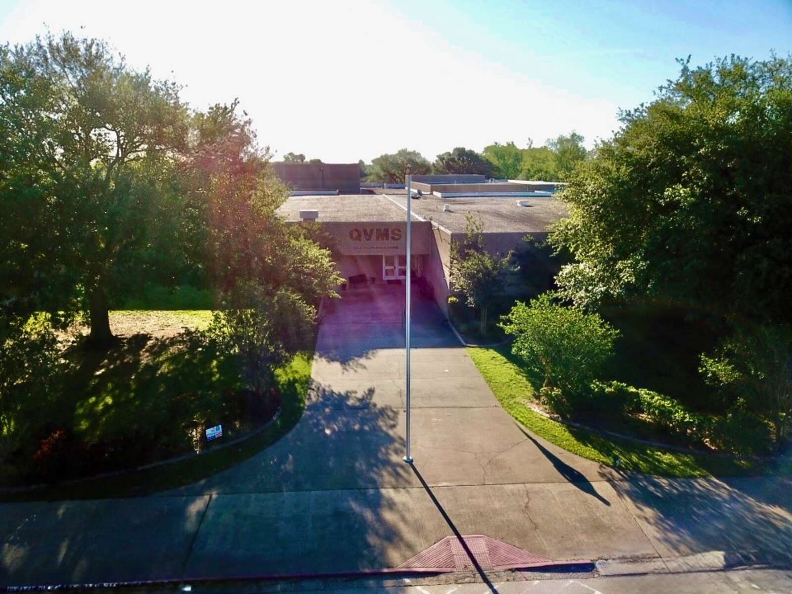 Quail Valley Middle School in Missouri City Texas Hero Image