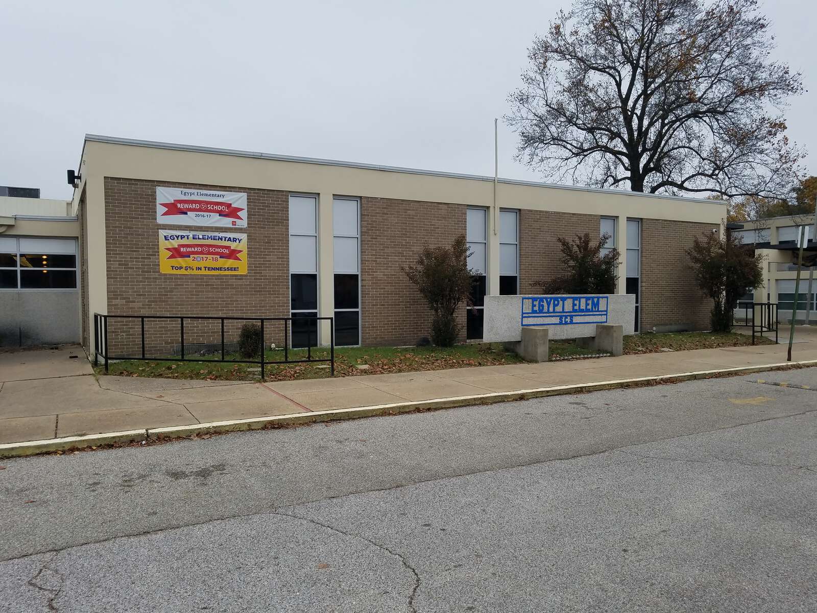 Raleigh Egypt High School in Memphis Tennessee Hero Image