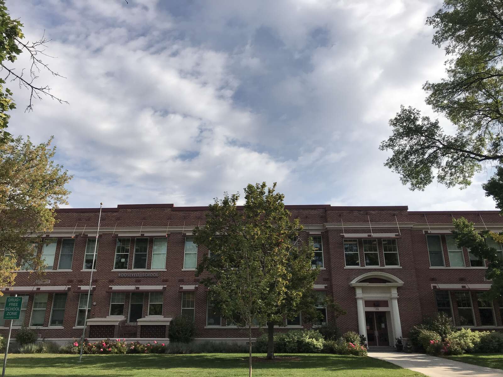 Roosevelt Elementary School (Boise School District) in Boise Idaho Hero Image