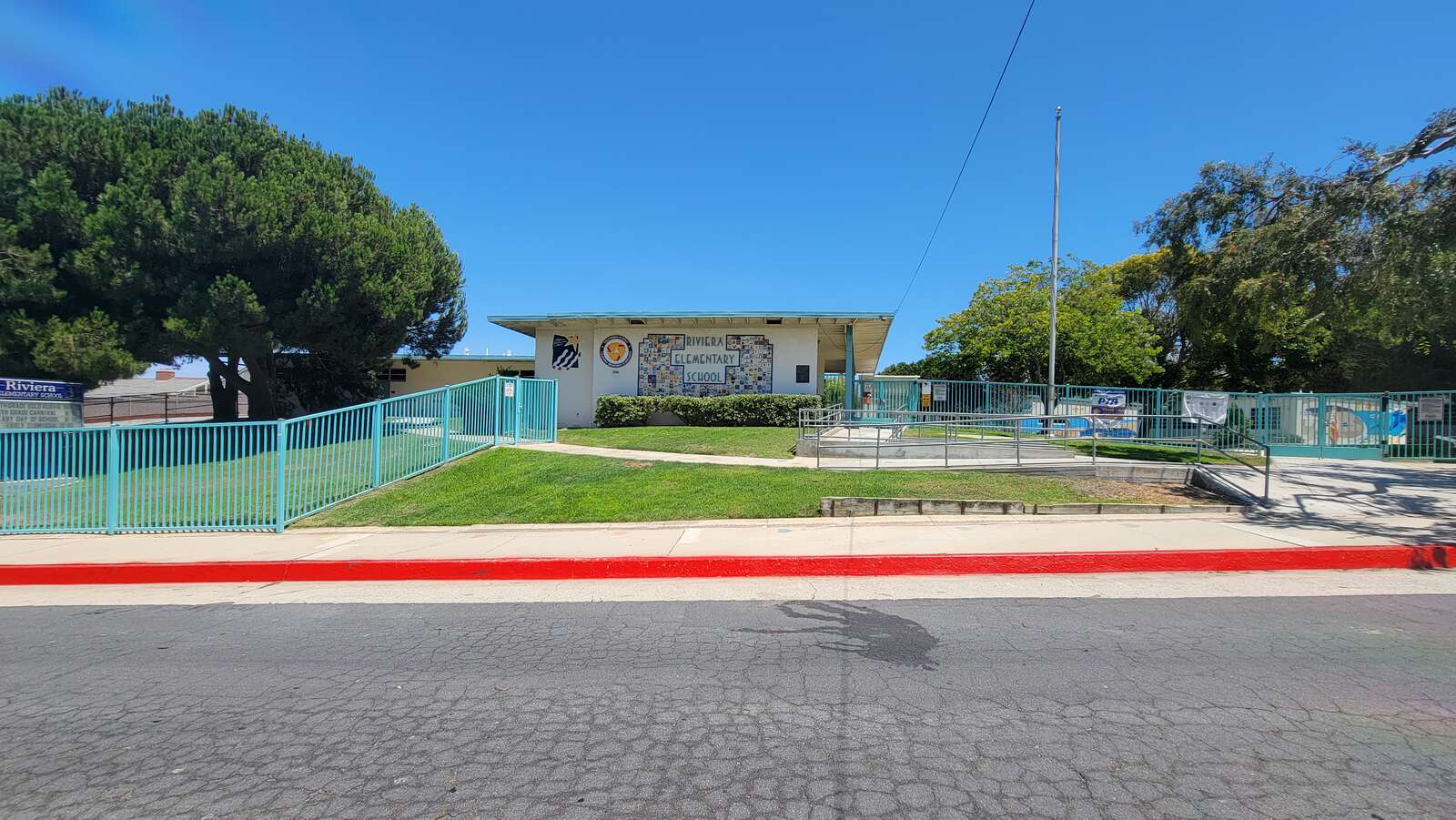Riviera Elementary School in Torrance California Hero Image