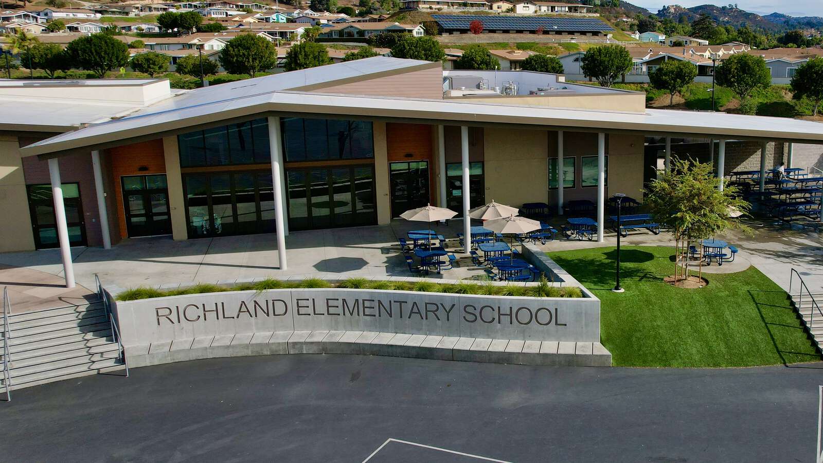 Richland Elementary School in San Marcos California Hero Image