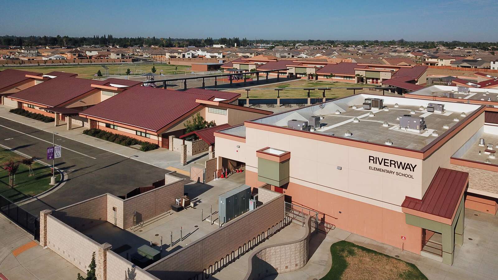 Riverway Elementary School in Visalia California Hero Image