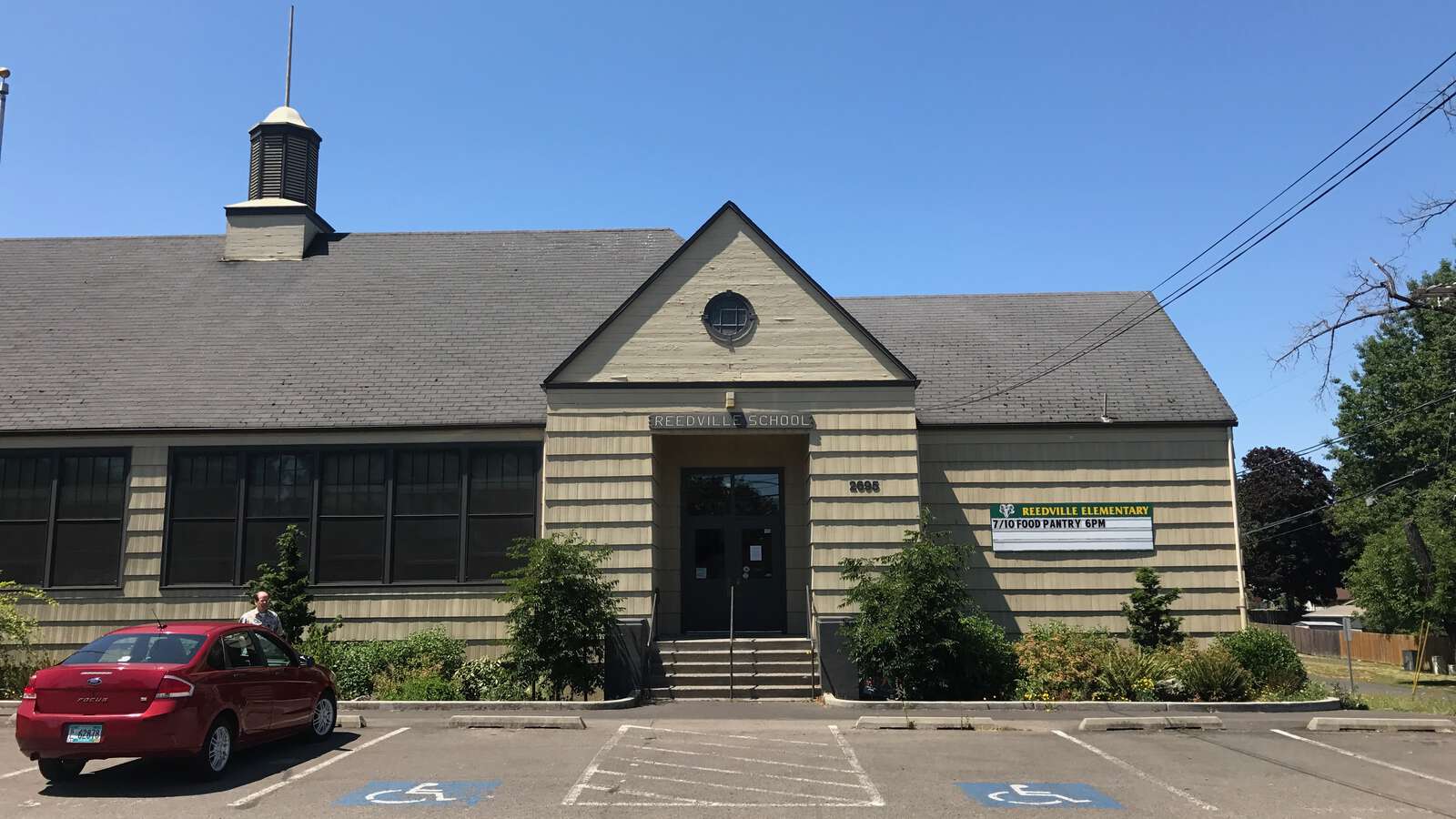 Reedville Elementary School in Beaverton Oregon Hero Image