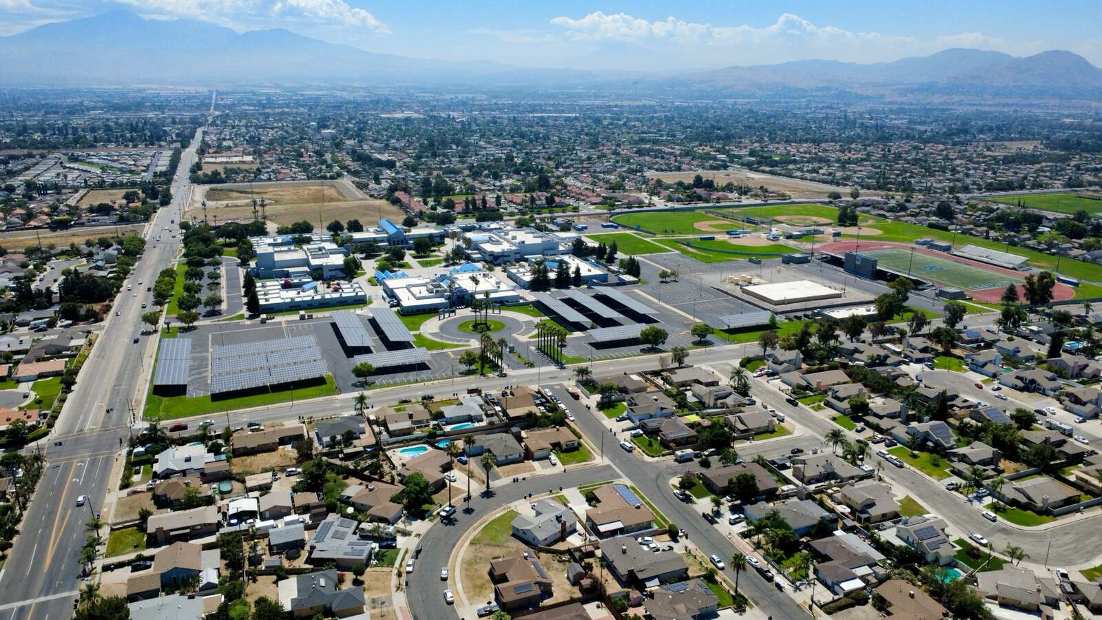 Rialto High School in Rialto California Hero Image