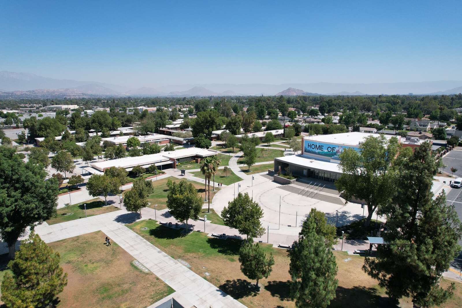 Ramona High School in Riverside California Hero Image