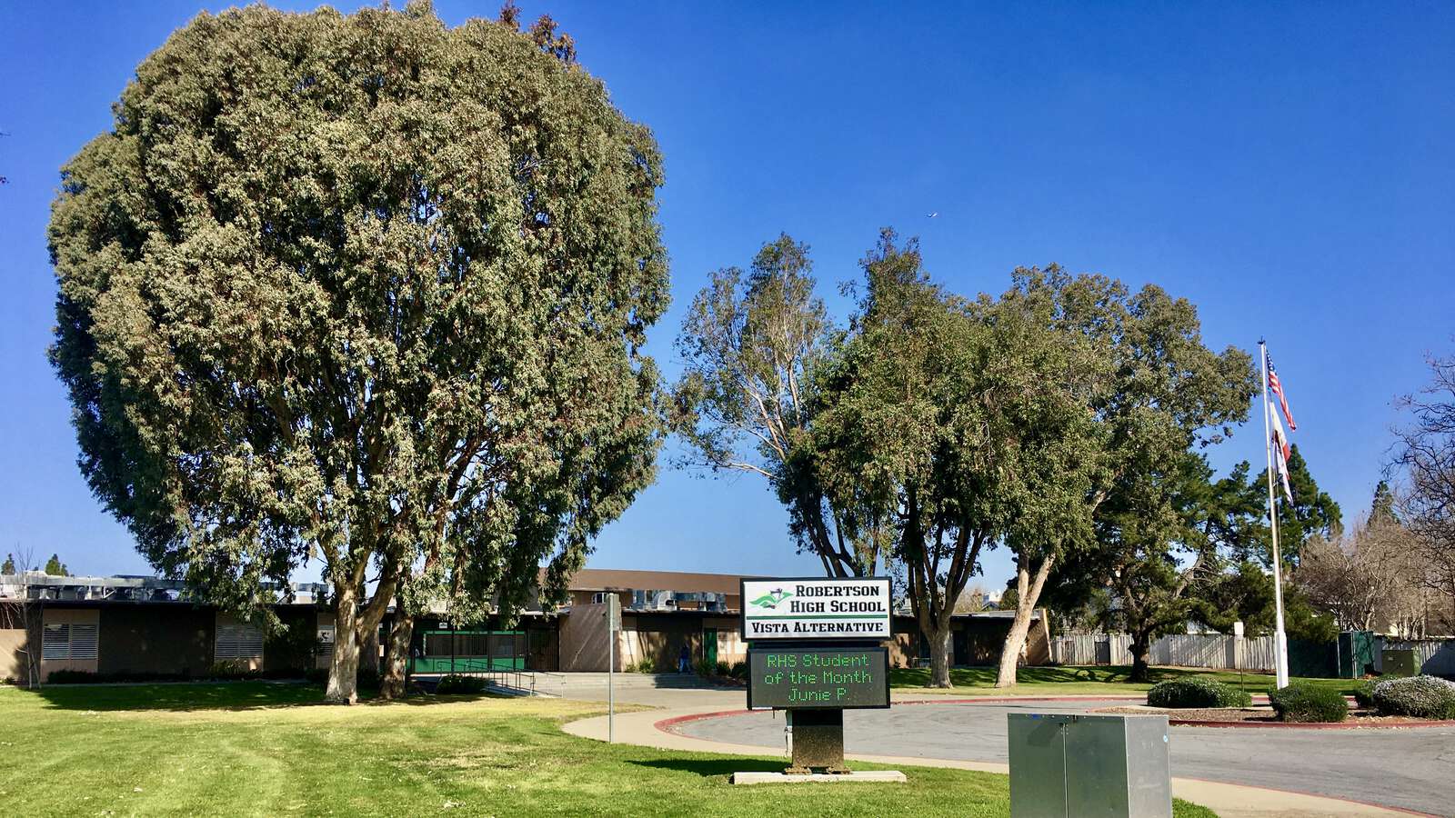 Robertson High School (FUSD) in Fremont California Hero Image