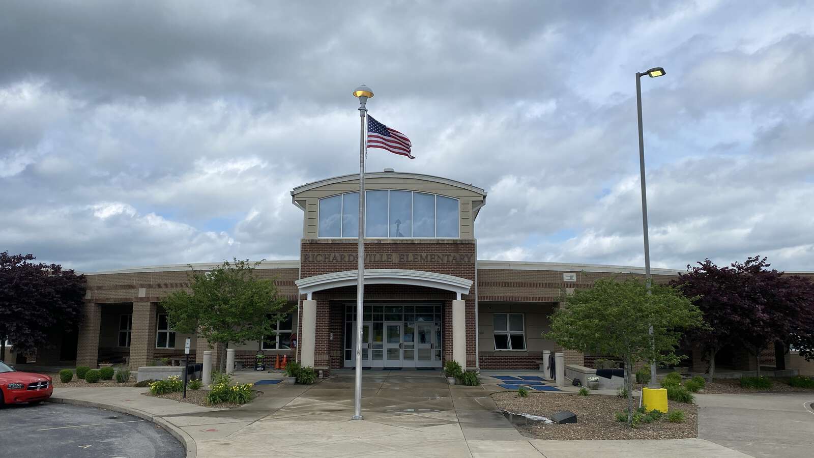 Richardsville Elementary School in Bowling Green Kentucky Hero Image