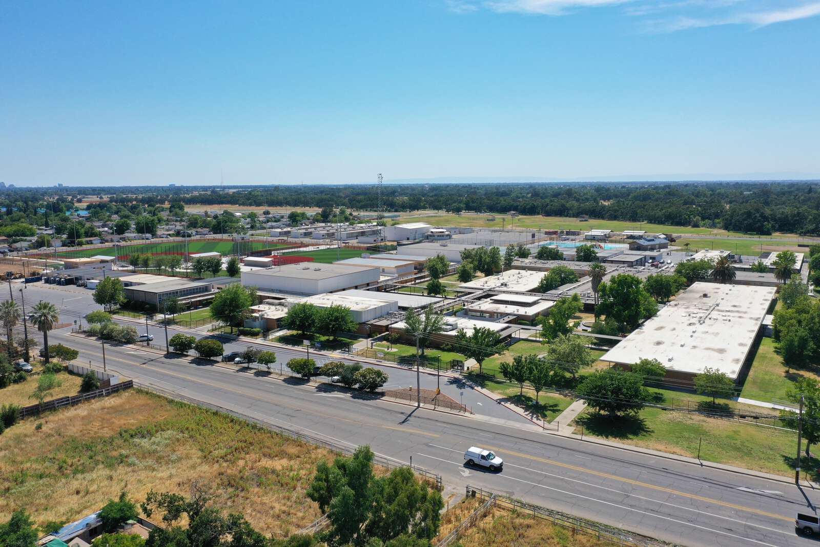 Rio Linda High School in Rio Linda California Hero Image