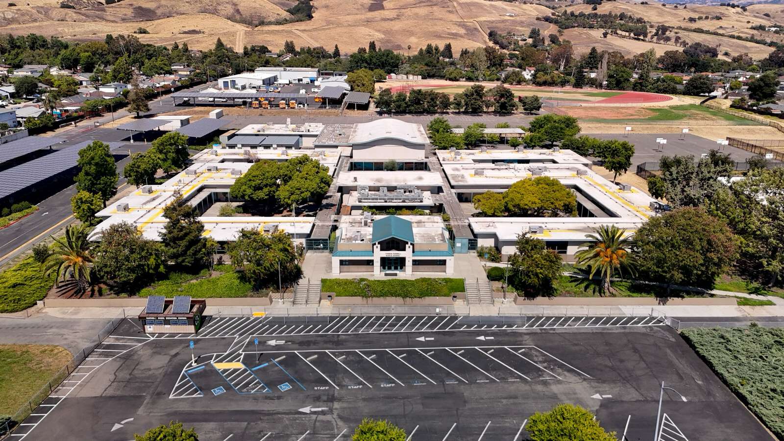 Russell Middle School in Milpitas California Hero Image