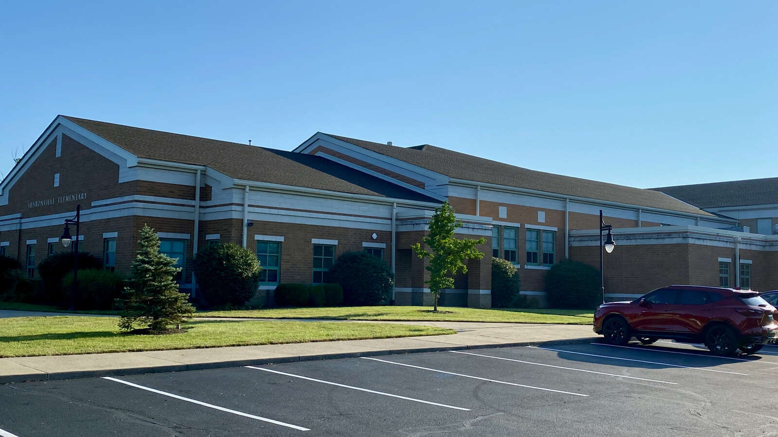 Sharonville Elementary School in Cincinnati Ohio Hero Image