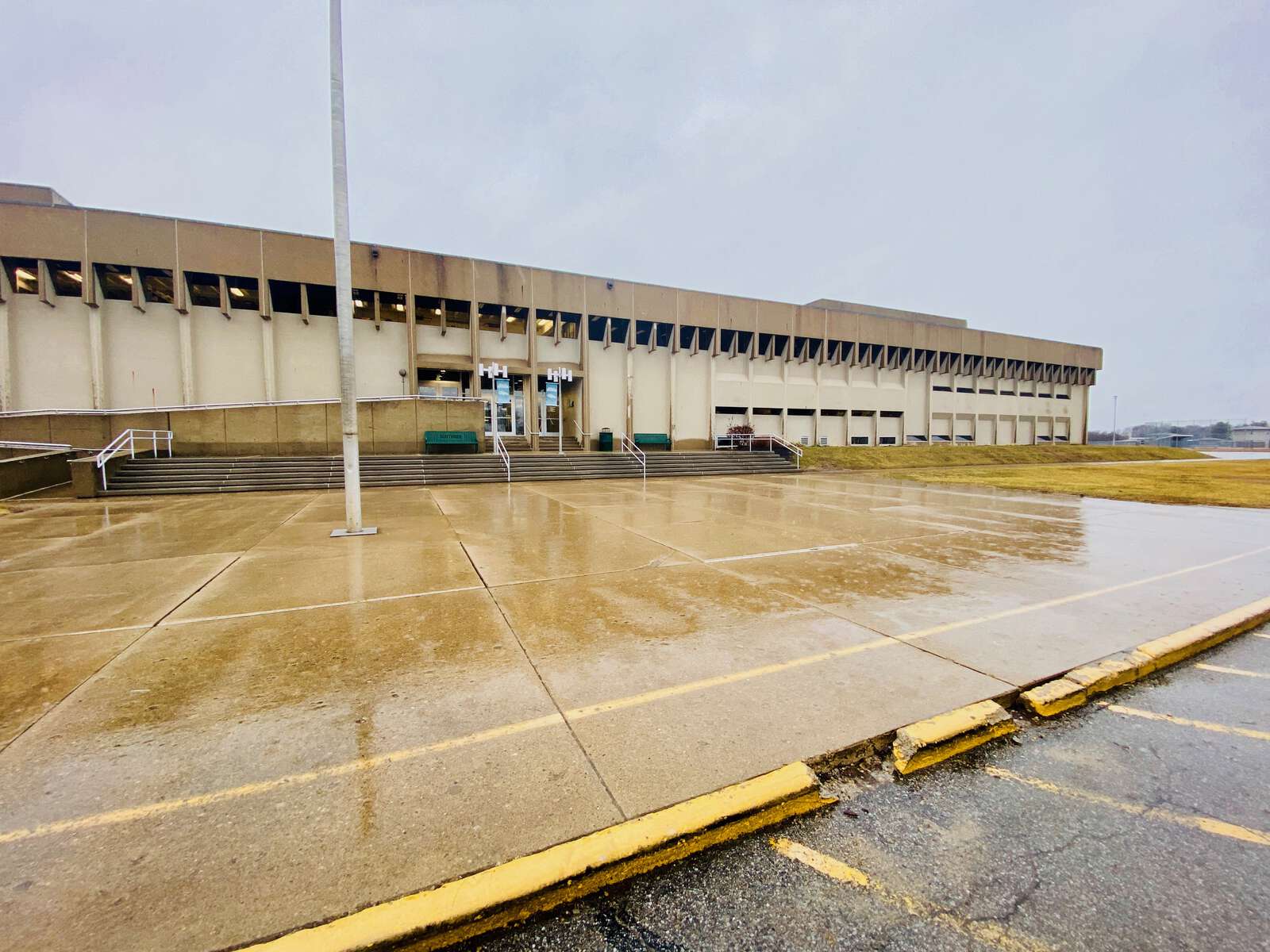 Southside Elementary School in Columbus Indiana Hero Image